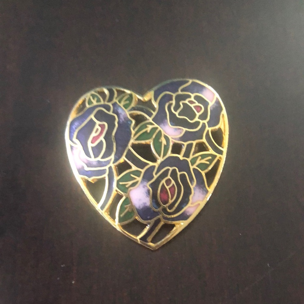 Flower brooch